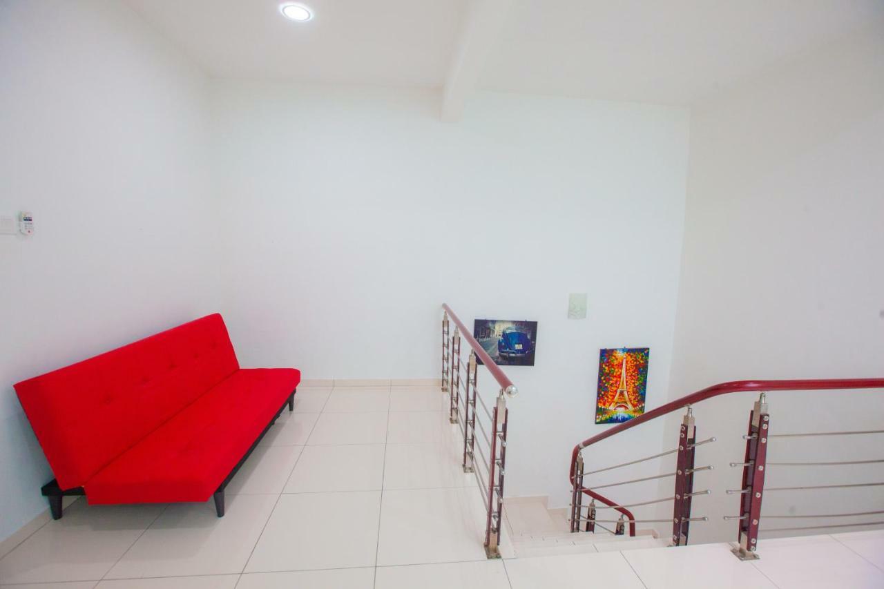Villa The Only Sea View In Town Kuah Exterior foto